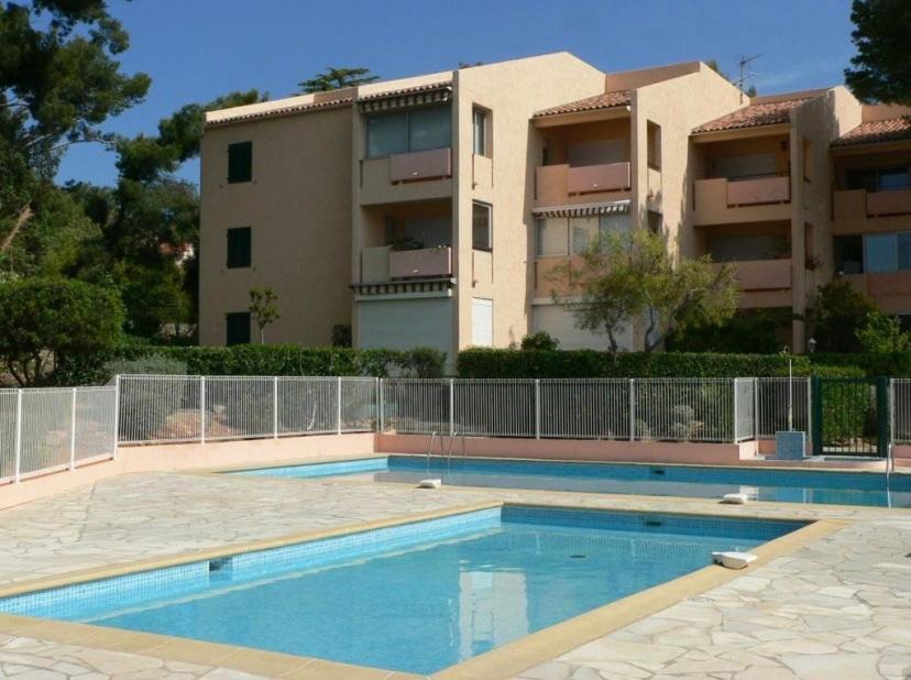 Studio Avec Piscines A 500M De La Plage باندول المظهر الخارجي الصورة